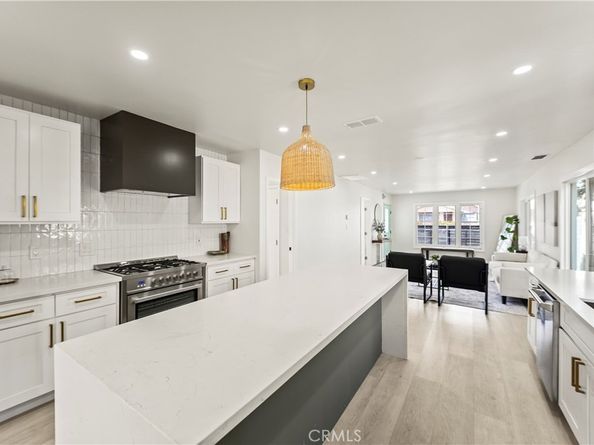 2942 S West View, Los Angeles CA 90016