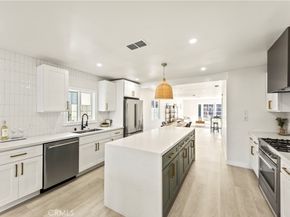 2942 S West View, Los Angeles CA 90016