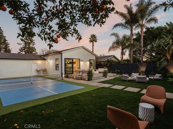 2187 Meyer Place, Costa Mesa CA 92627