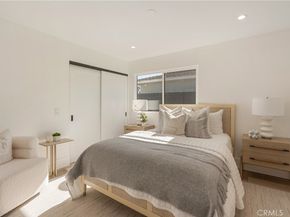 2187 Meyer Place, Costa Mesa CA 92627