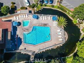 16551 Grunion 204, Huntington Beach CA 92649