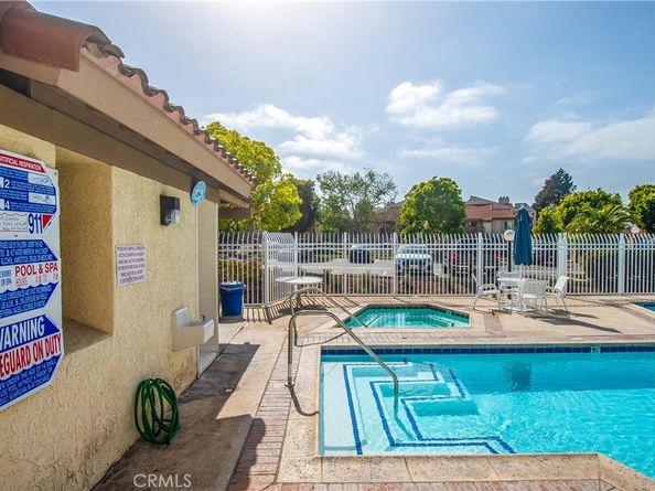 16551 Grunion 204, Huntington Beach CA 92649