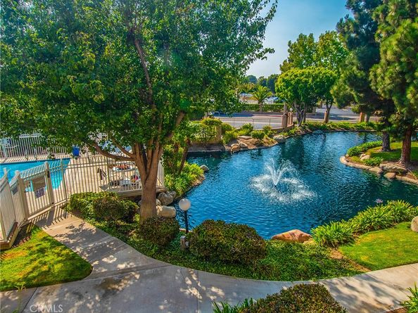 16551 Grunion 204, Huntington Beach CA 92649