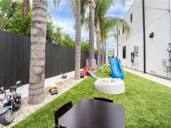 4706 Katherine Avenue, Sherman Oaks CA 91423
