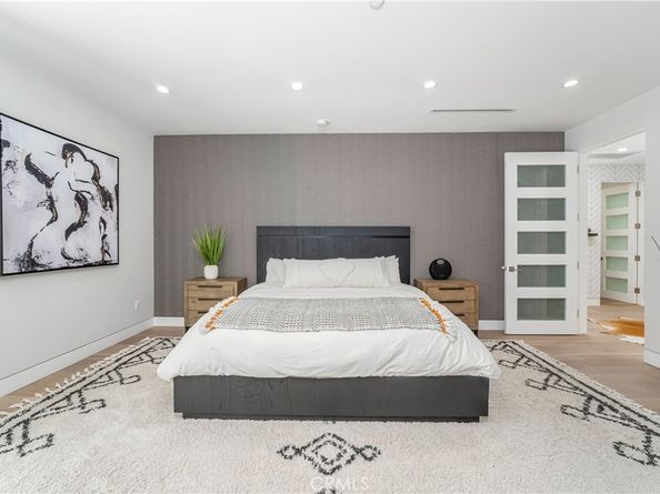 4706 Katherine Avenue, Sherman Oaks CA 91423