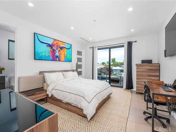 4706 Katherine Avenue, Sherman Oaks CA 91423