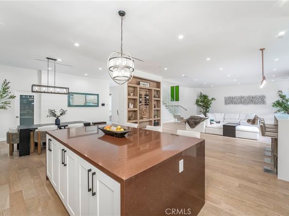 4706 Katherine Avenue, Sherman Oaks CA 91423