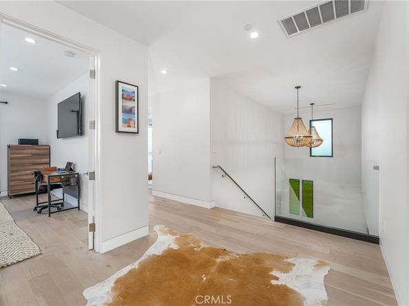 4706 Katherine Avenue, Sherman Oaks CA 91423