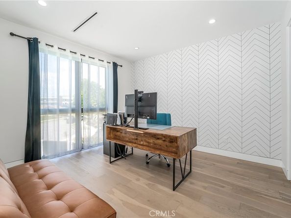 4706 Katherine Avenue, Sherman Oaks CA 91423