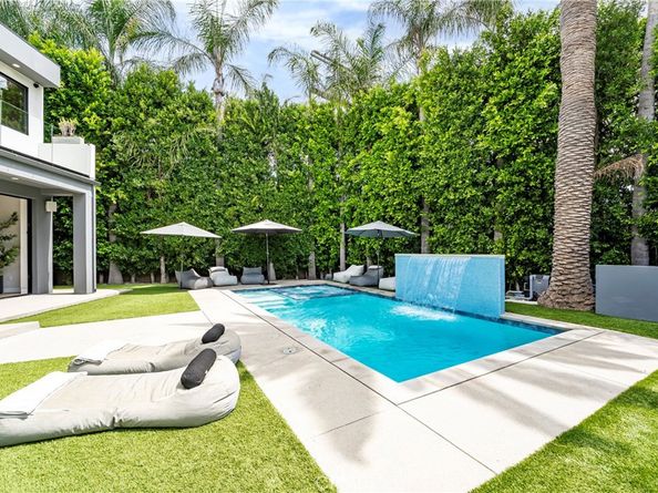 4706 Katherine Avenue, Sherman Oaks CA 91423