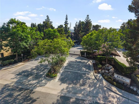 25521 Indian Hill Ln F, Laguna Hills CA 92653