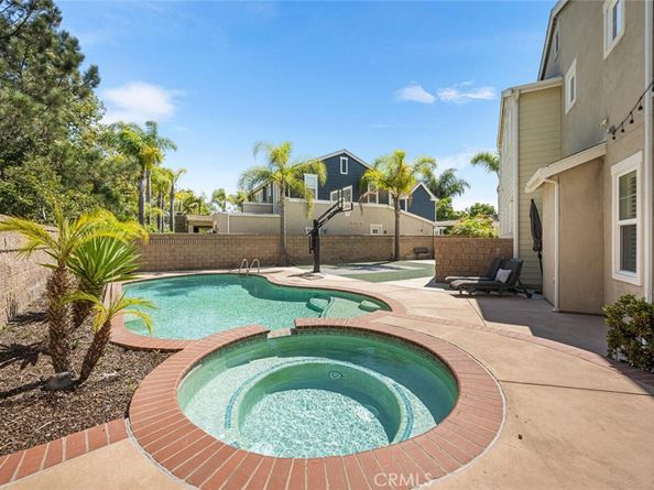 978 Heron Circle, Seal Beach CA 90740