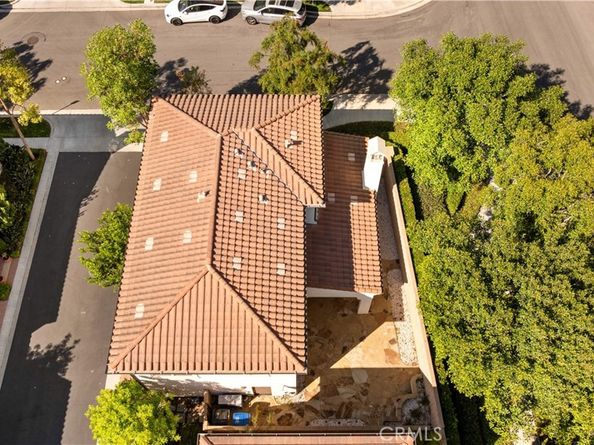 100 Blaze, Irvine CA 92618