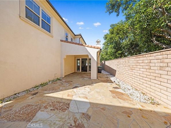 100 Blaze, Irvine CA 92618