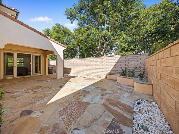 100 Blaze, Irvine CA 92618