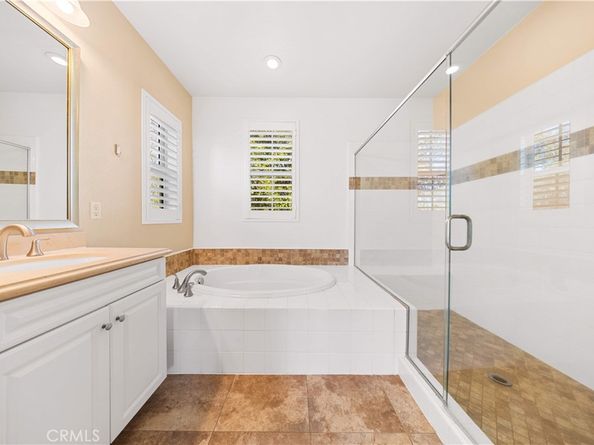 100 Blaze, Irvine CA 92618