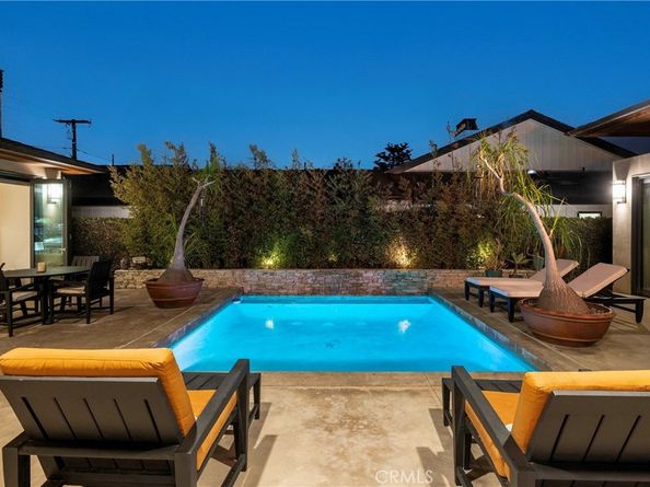 1112 Park Street, Huntington Beach CA 92648