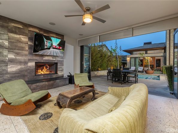 1112 Park Street, Huntington Beach CA 92648