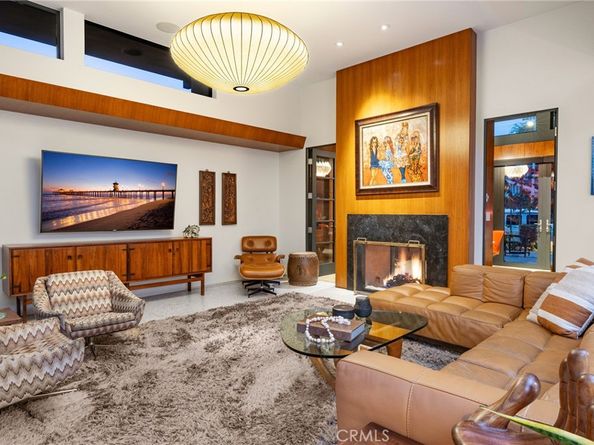 1112 Park Street, Huntington Beach CA 92648