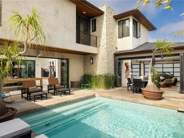 1112 Park Street, Huntington Beach CA 92648
