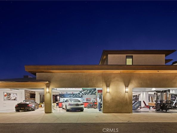 1112 Park Street, Huntington Beach CA 92648