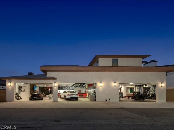 1112 Park Street, Huntington Beach CA 92648
