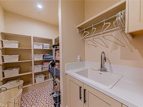 139 Oakstone, Irvine CA 92618