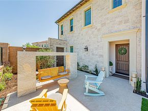 139 Oakstone, Irvine CA 92618