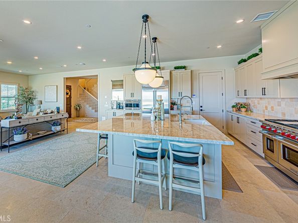 139 Oakstone, Irvine CA 92618