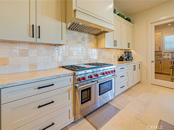 139 Oakstone, Irvine CA 92618