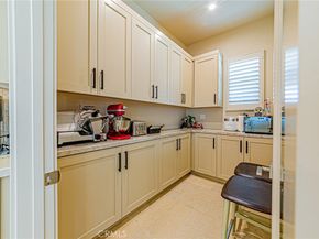 139 Oakstone, Irvine CA 92618