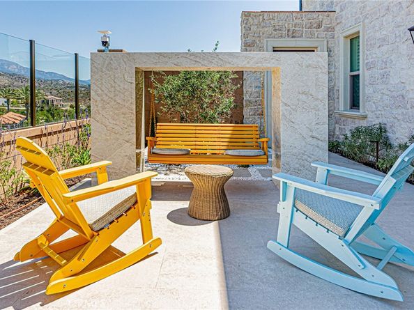 139 Oakstone, Irvine CA 92618