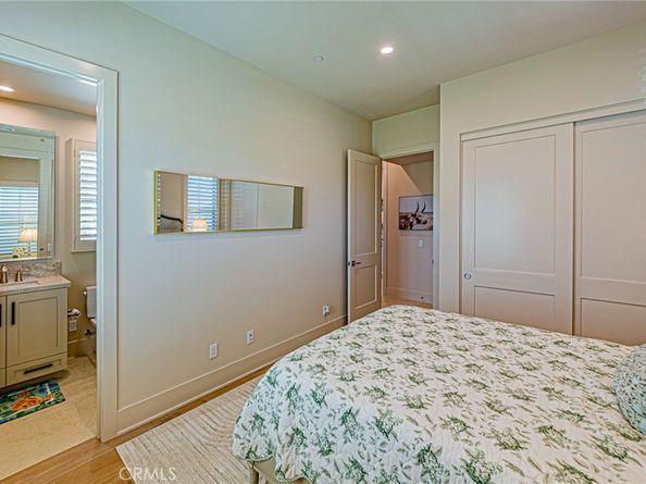 139 Oakstone, Irvine CA 92618