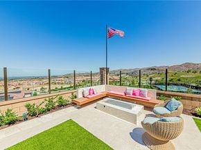 139 Oakstone, Irvine CA 92618