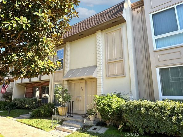 9695 Brookbay Circle, Huntington Beach CA 92646
