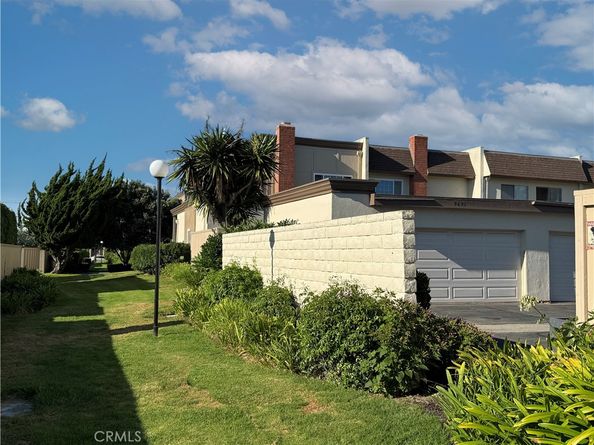9695 Brookbay Circle, Huntington Beach CA 92646