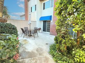 9695 Brookbay Circle, Huntington Beach CA 92646