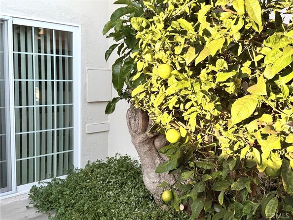 9695 Brookbay Circle, Huntington Beach CA 92646