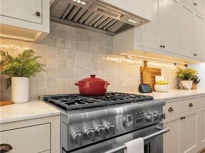 337 Holmwood Drive, Newport Beach CA 92663