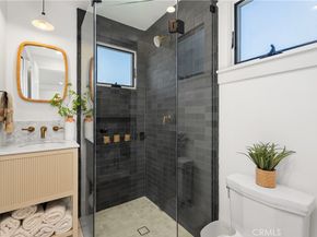 337 Holmwood Drive, Newport Beach CA 92663