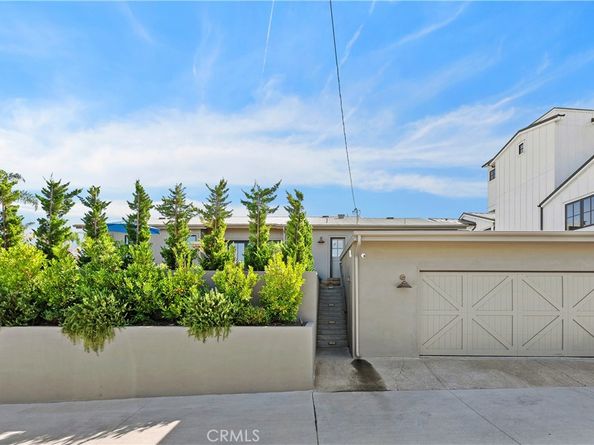 337 Holmwood Drive, Newport Beach CA 92663