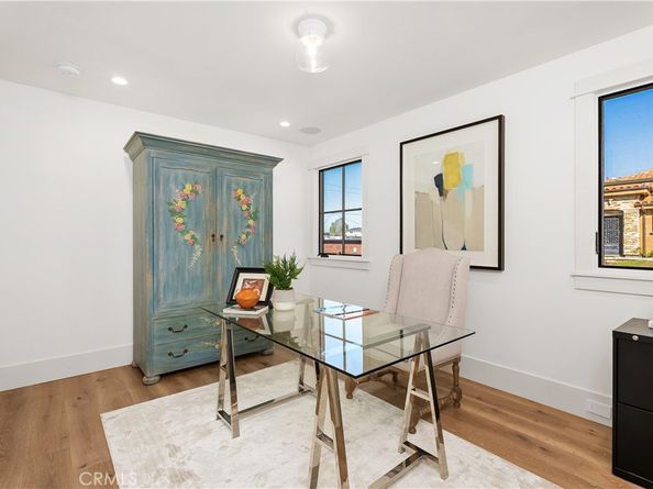 337 Holmwood Drive, Newport Beach CA 92663