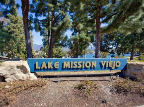 27876 Torroba, Mission Viejo CA 92692