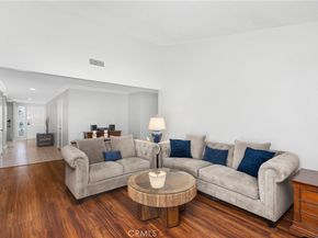 27876 Torroba, Mission Viejo CA 92692
