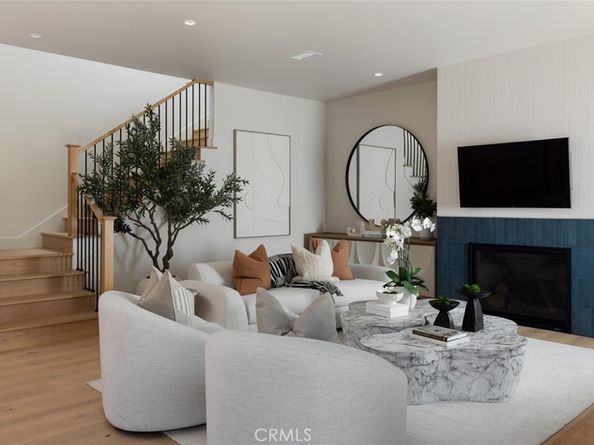 1594 Redlands Place, Costa Mesa CA 92627