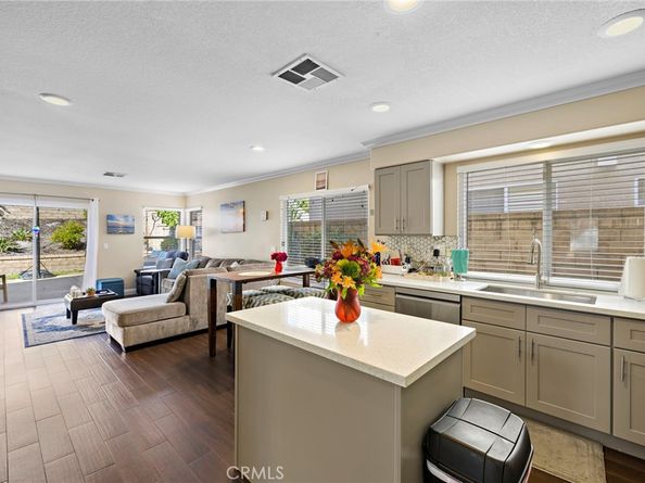 79 Carriage Drive, Lake Forest CA 92610