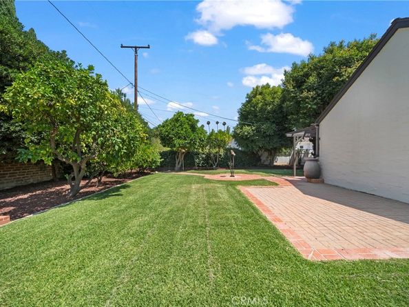 2404 N Poinsettia, Santa Ana CA 92706