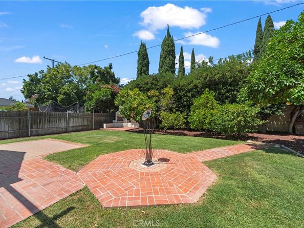2404 N Poinsettia, Santa Ana CA 92706