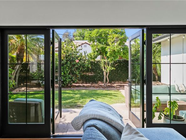 1625 W Santa Clara Avenue, Santa Ana CA 92706