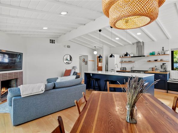 1625 W Santa Clara Avenue, Santa Ana CA 92706